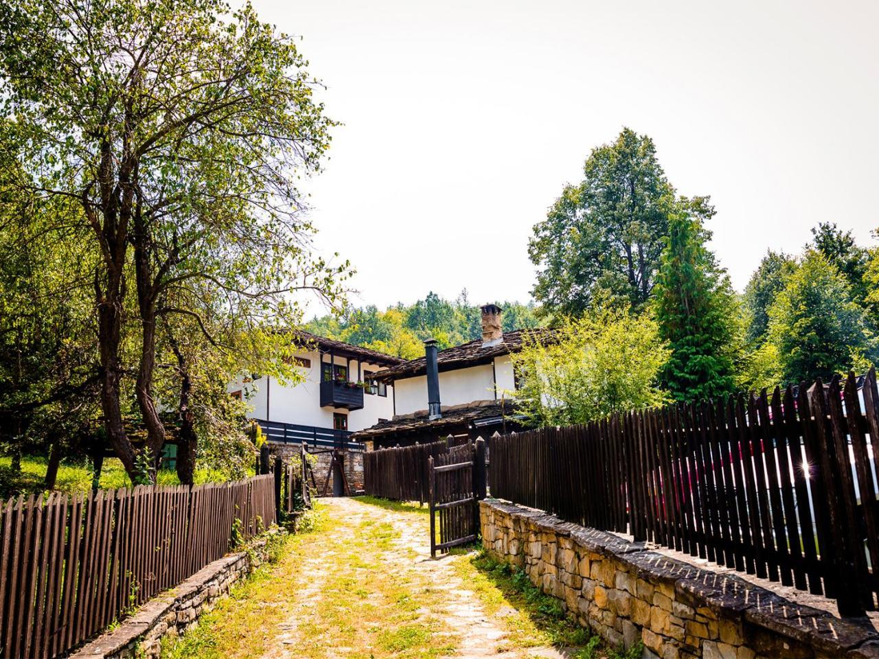 Strannopriemnitsa Guest House Boženci Exteriér fotografie