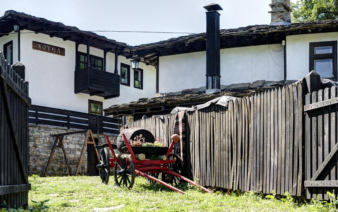 Strannopriemnitsa Guest House Boženci Exteriér fotografie